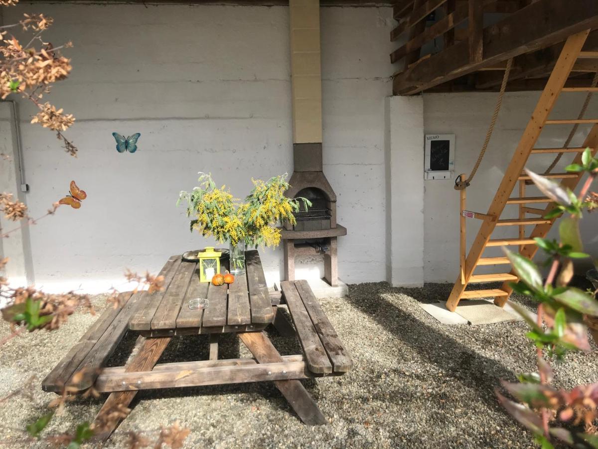 Gîte, jacuzzi&vin au grenier de Madiran Exterior foto