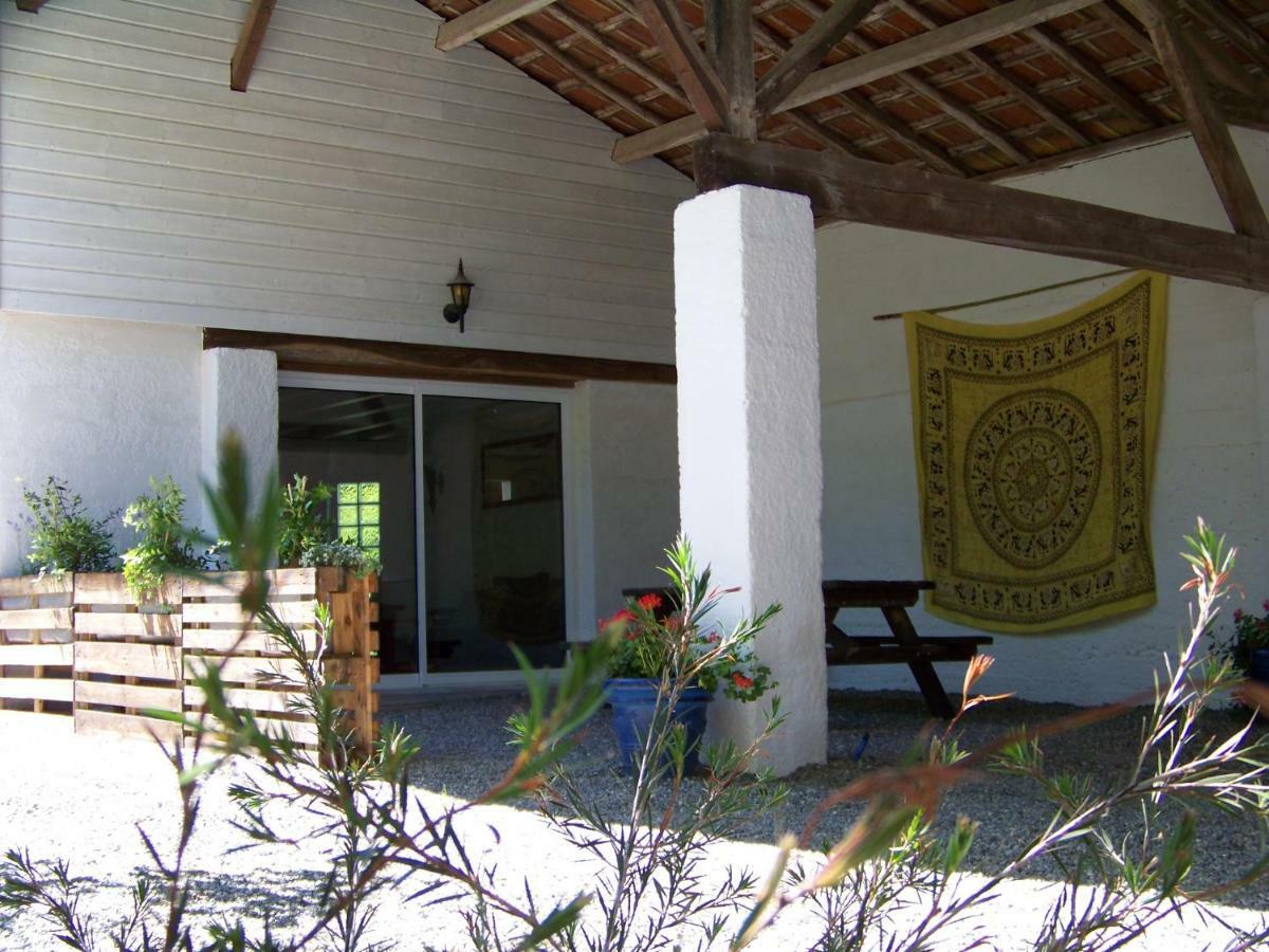Gîte, jacuzzi&vin au grenier de Madiran Exterior foto
